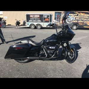 Meet your Posher, Willie